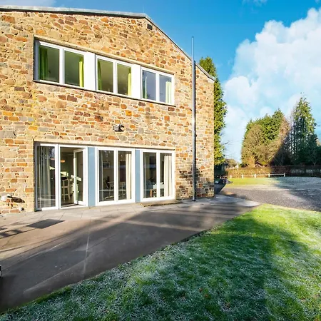 Stylish Retreat With Sauna, Cleaning Included Dom wakacyjny