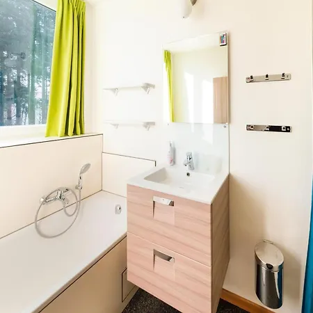 Dom wakacyjny Stylish Retreat With Sauna, Cleaning Included Awenne
