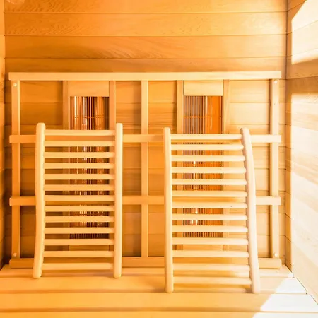 Stylish Retreat With Sauna, Cleaning Included Awenne